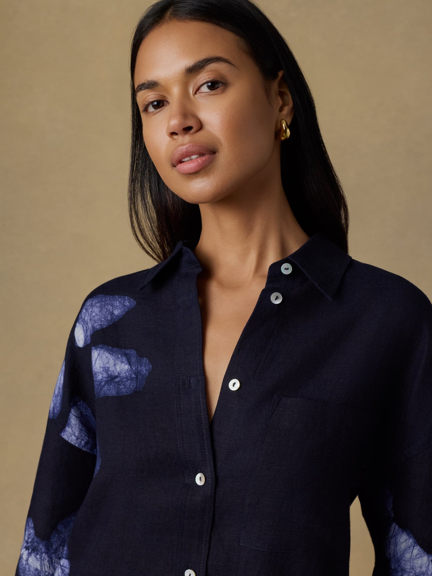 Mia Relaxed Shirt - Midnight Batik Floral