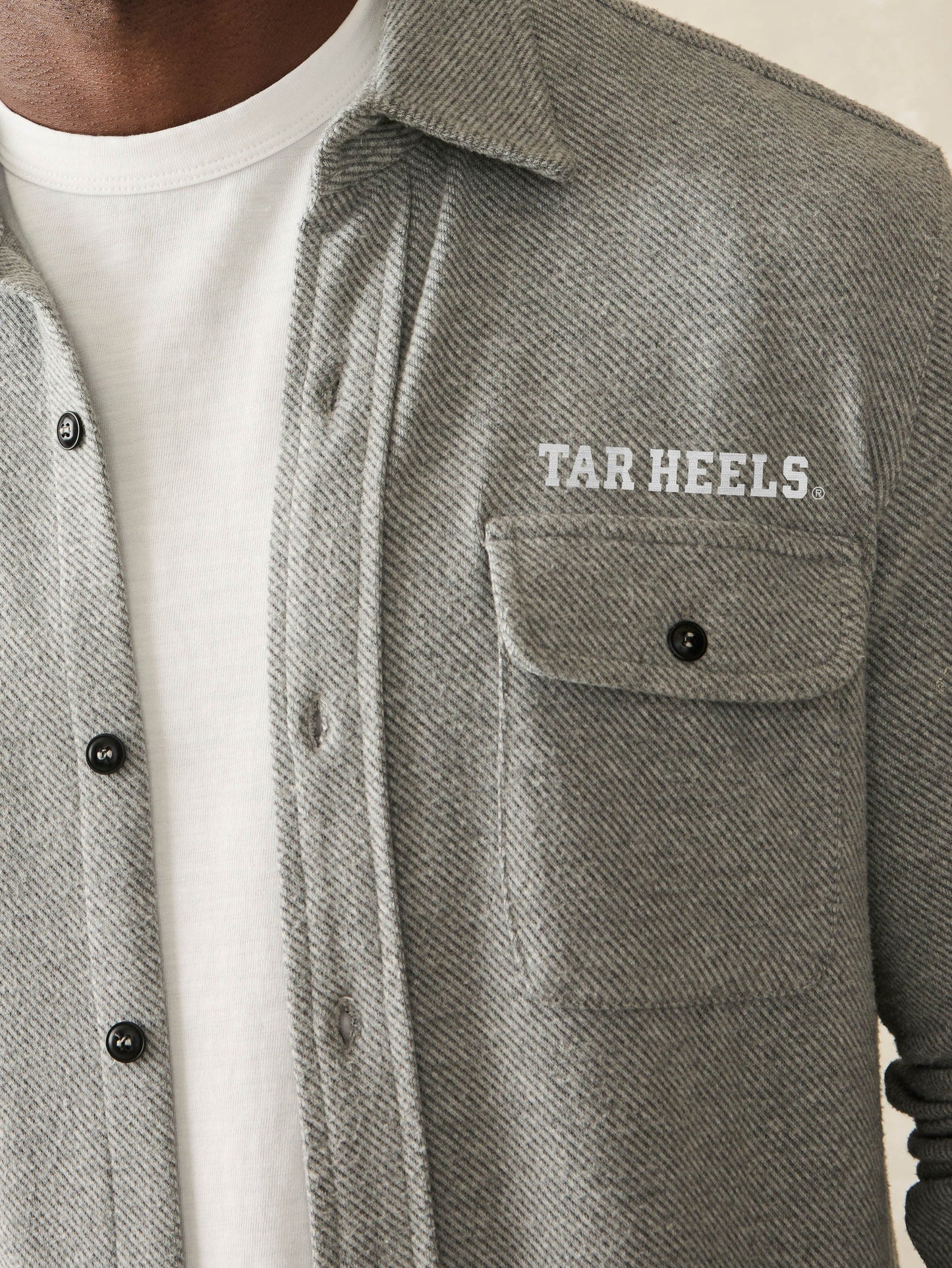 University of North Carolina LegendTM Sweater Shirt - Fossil Grey Twill