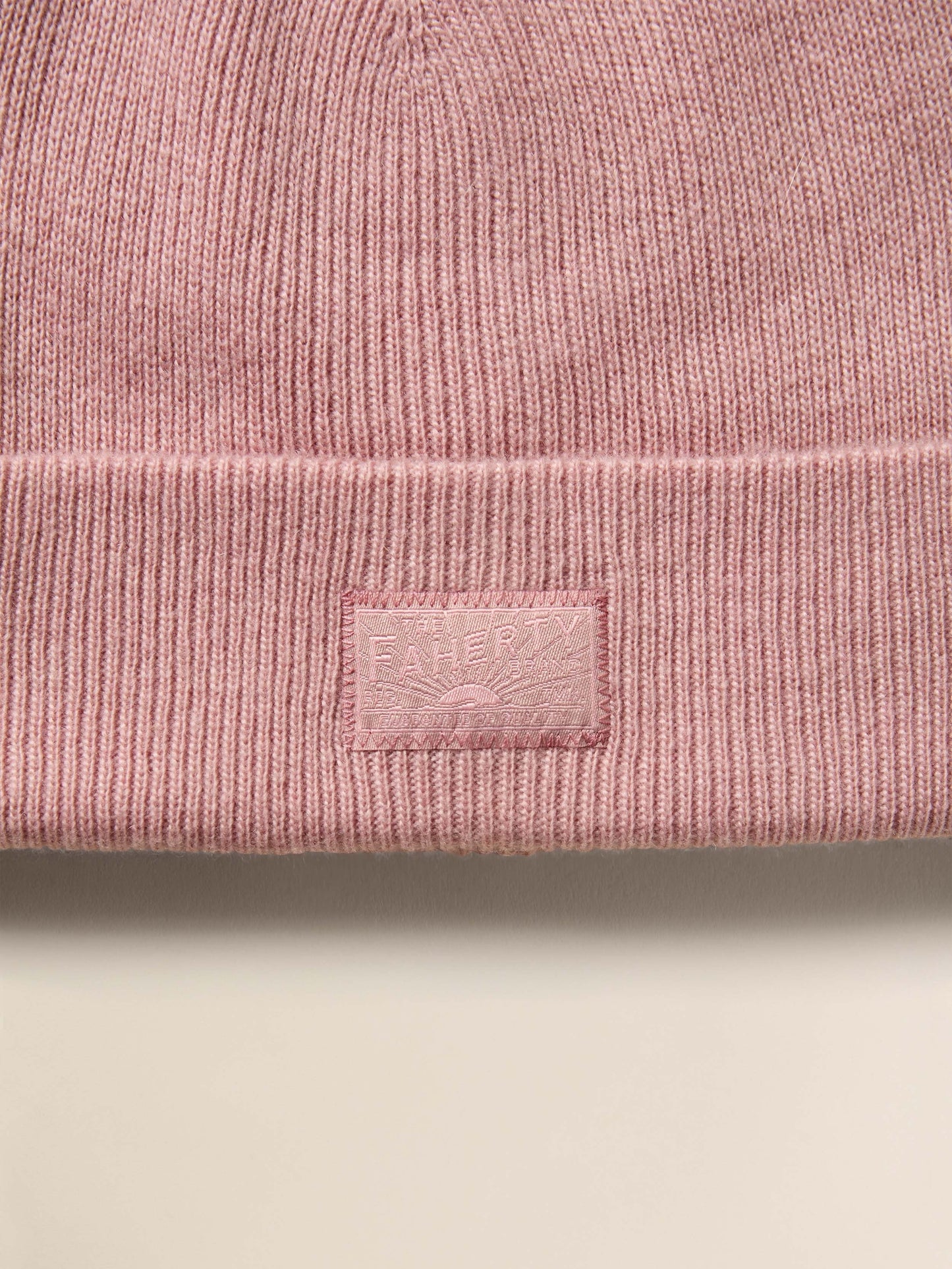 Faherty Essential Beanie - Misty Rose