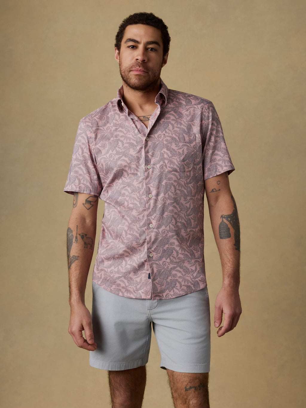 Short-Sleeve MovementTM Monterey Shirt - Mauve Tropic Foliage