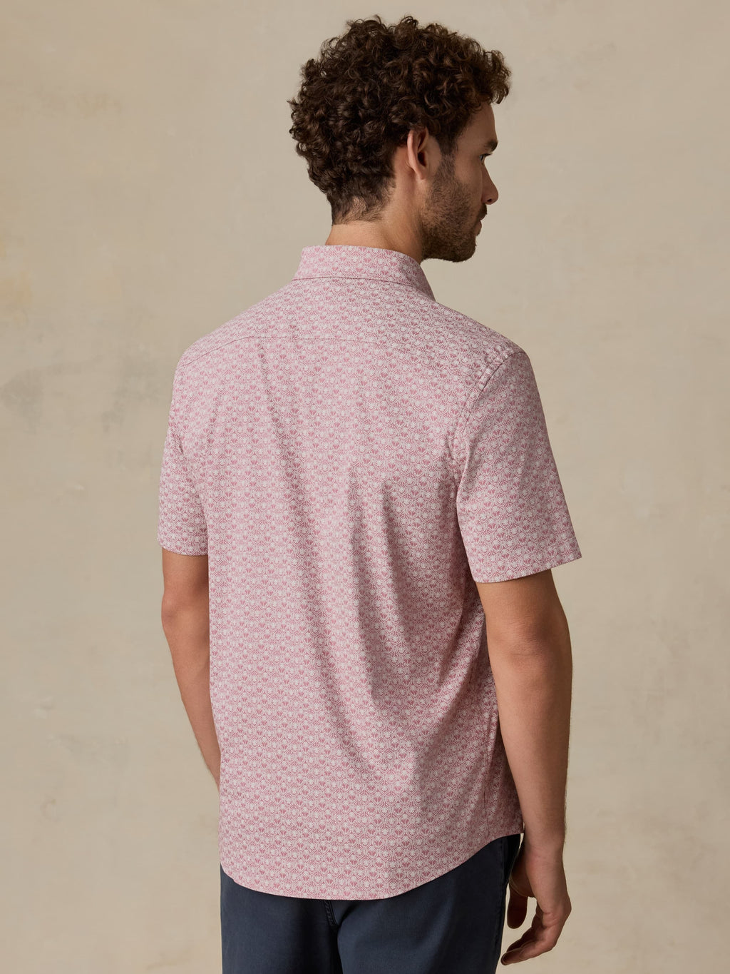 Short-Sleeve MovementTM Monterey Shirt - Rose Palm Mosaic