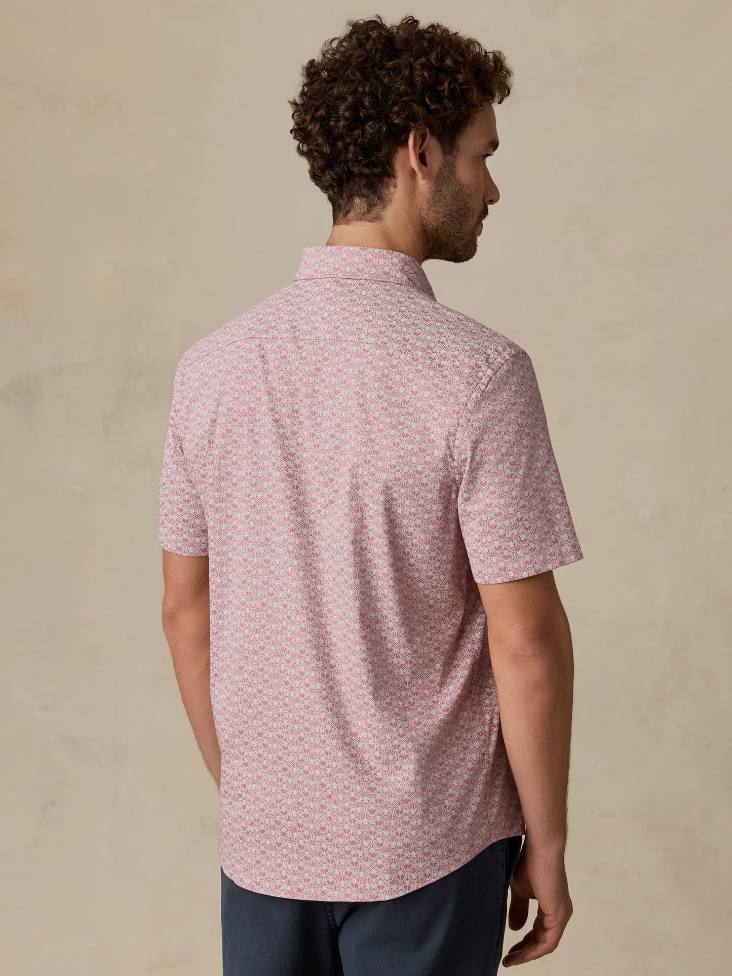 Short-Sleeve MovementTM Monterey Shirt - Rose Palm Mosaic