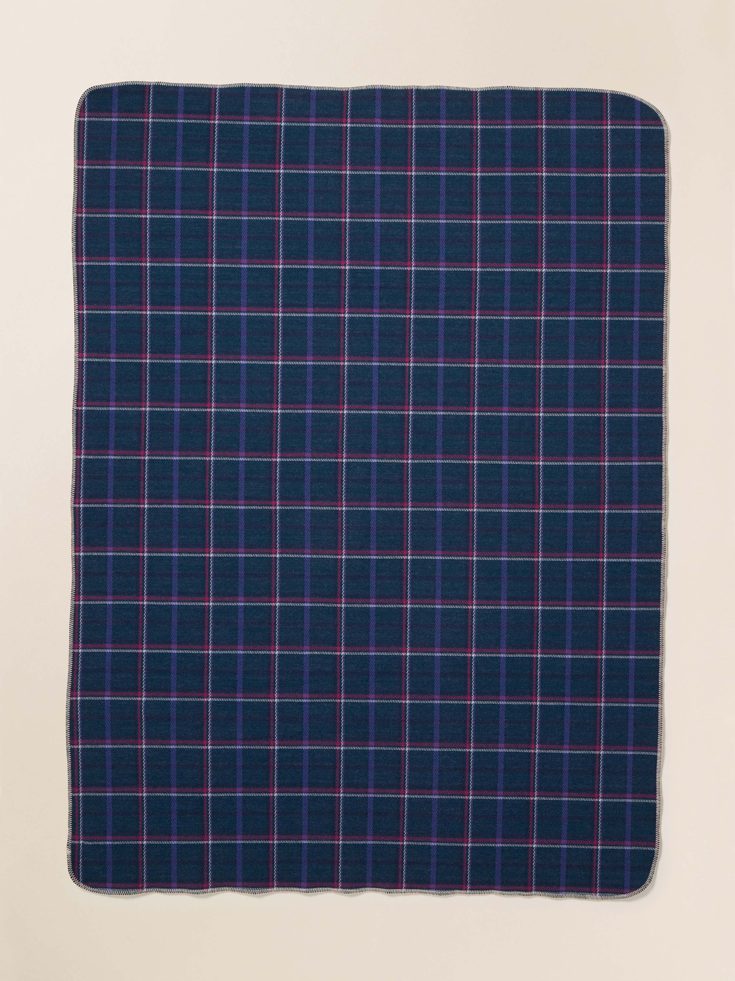 LegendTM High Pile Fleece Blanket - Northern Lights Plaid