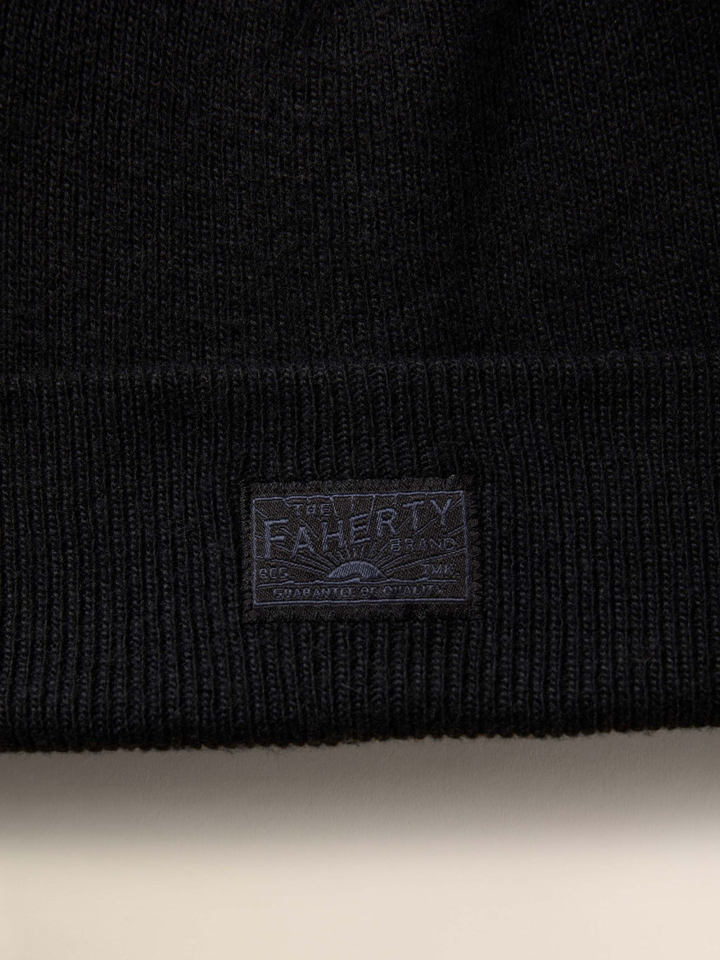 Faherty Essential Beanie - Black
