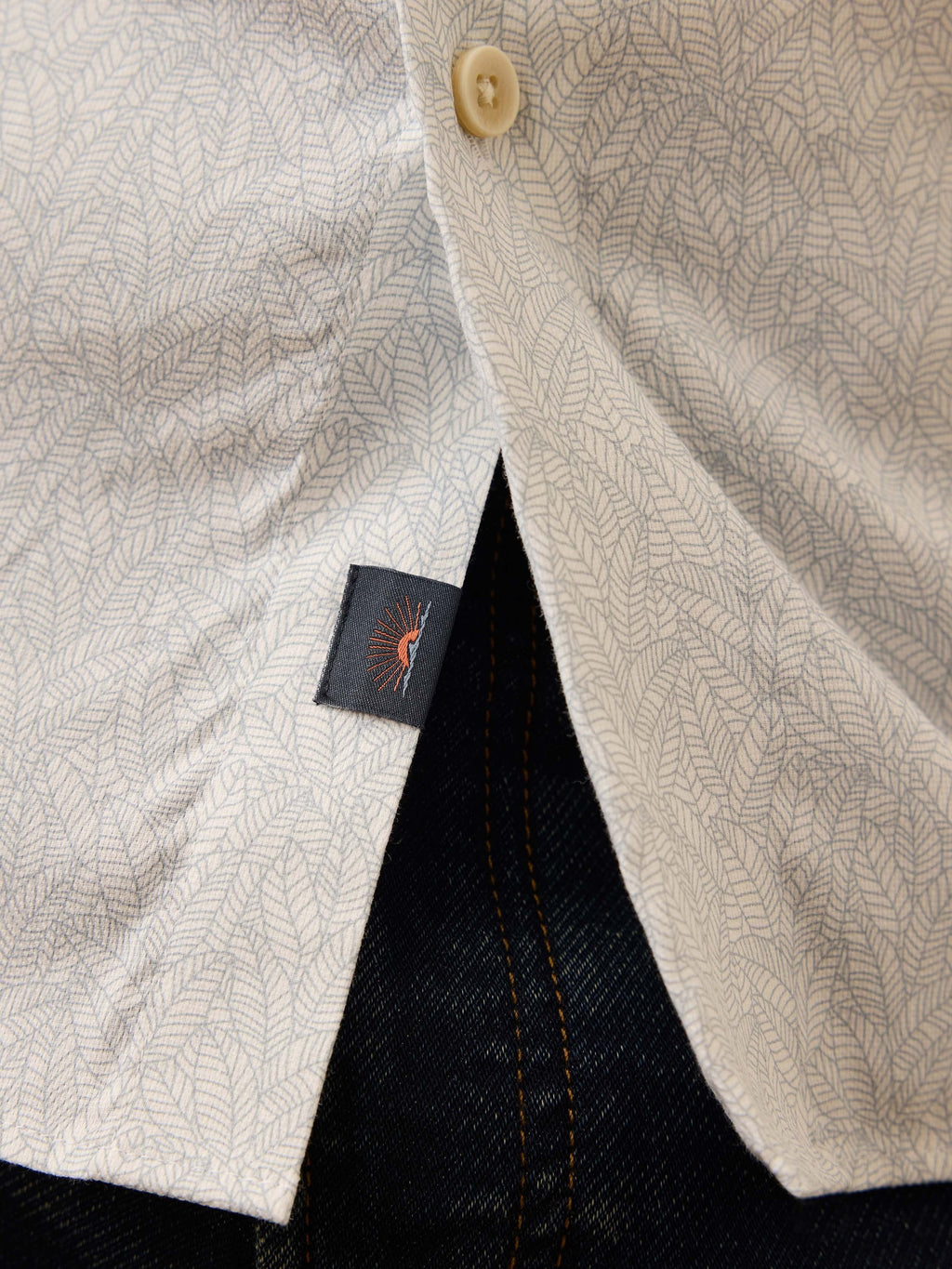 Short-Sleeve MovementTM Monterey Shirt - Ivory Sky Rainforest