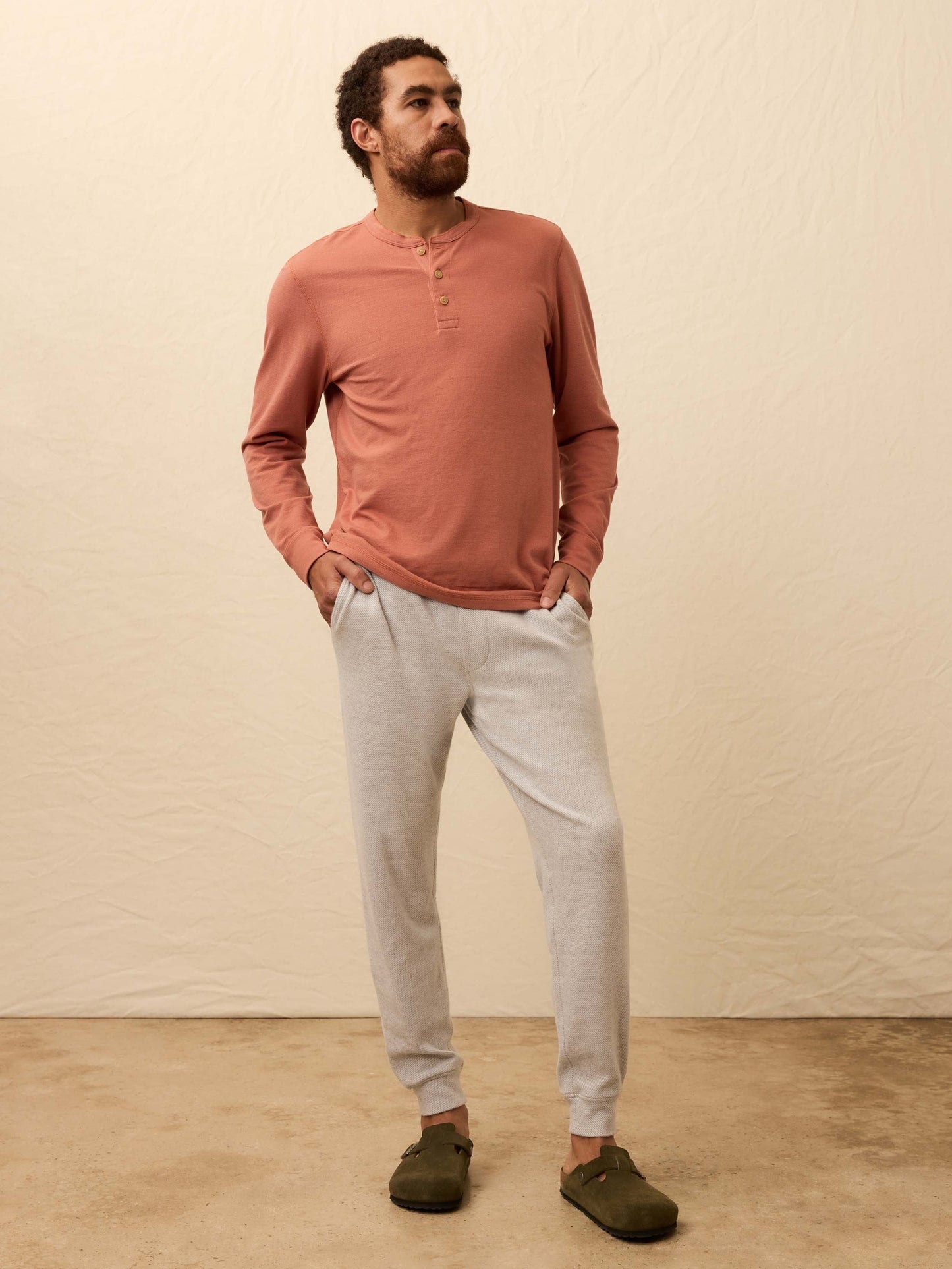 LegendTM Sweatpant - Light Heather Grey