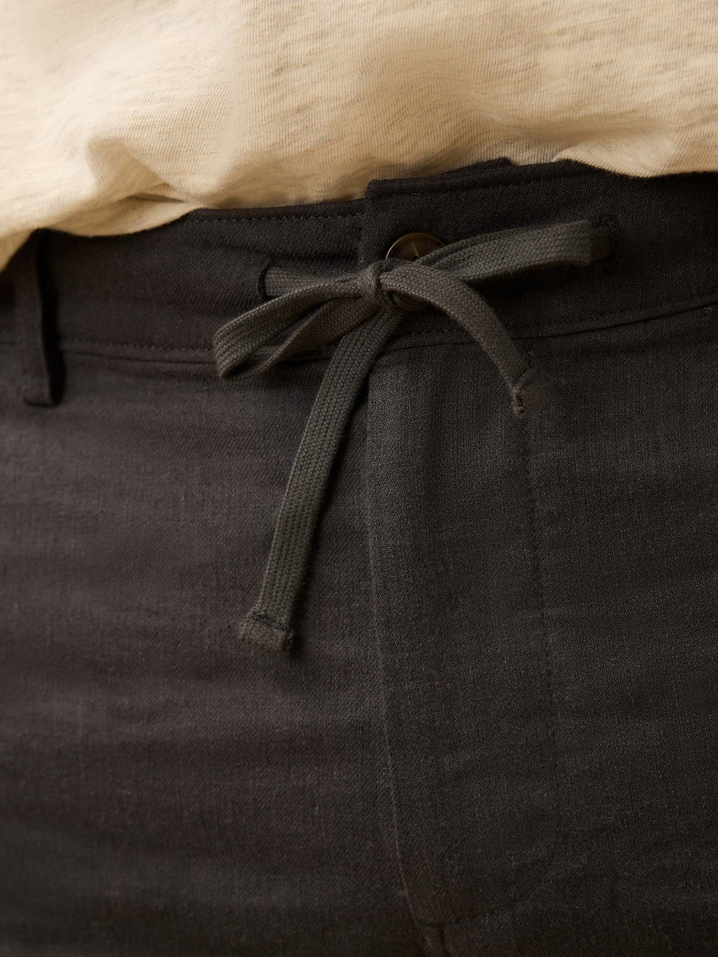 MovementTM Linen Short - Washed Black