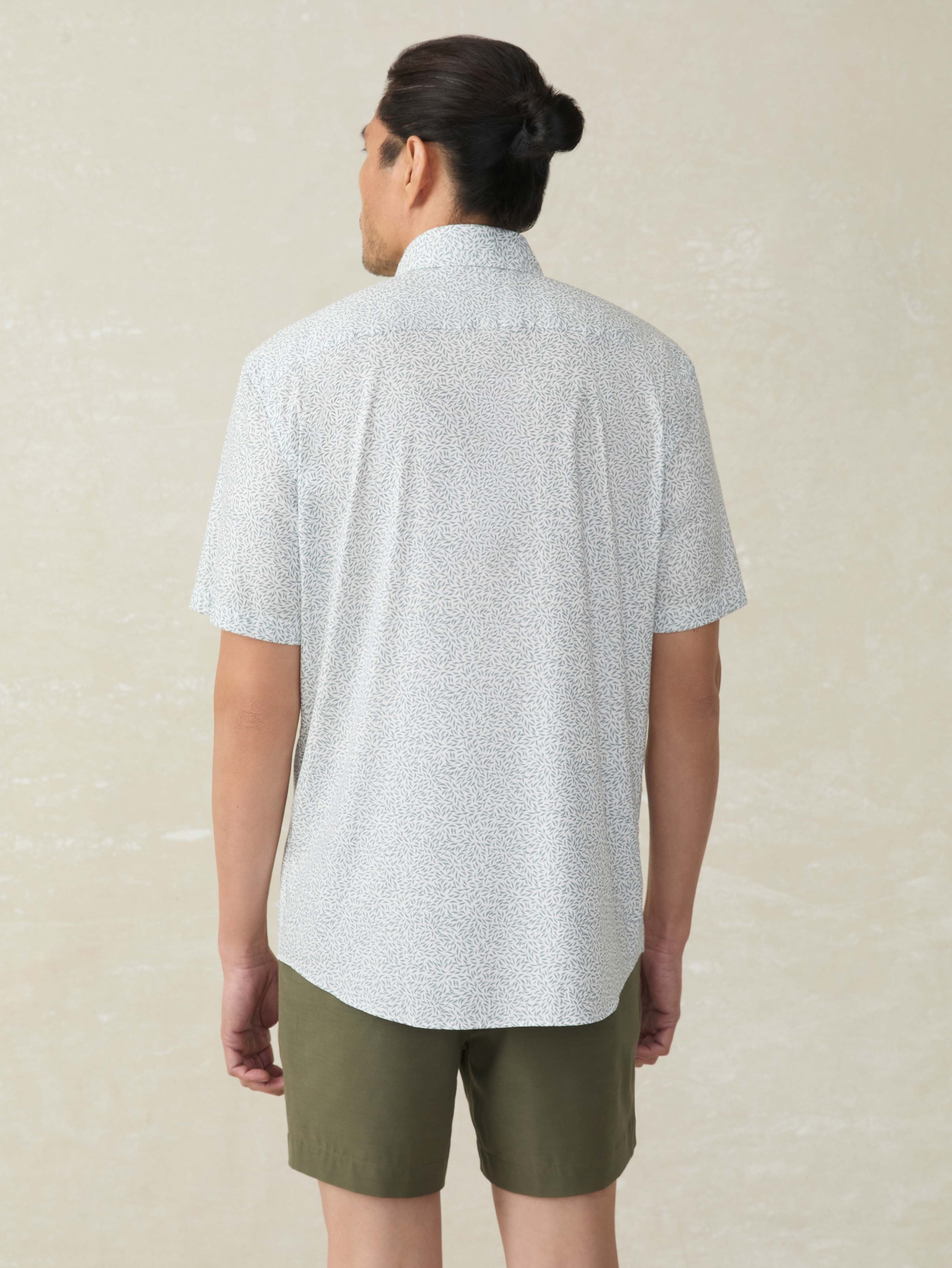 Short-Sleeve MovementTM Monterey Shirt - Sage Grove Foliage