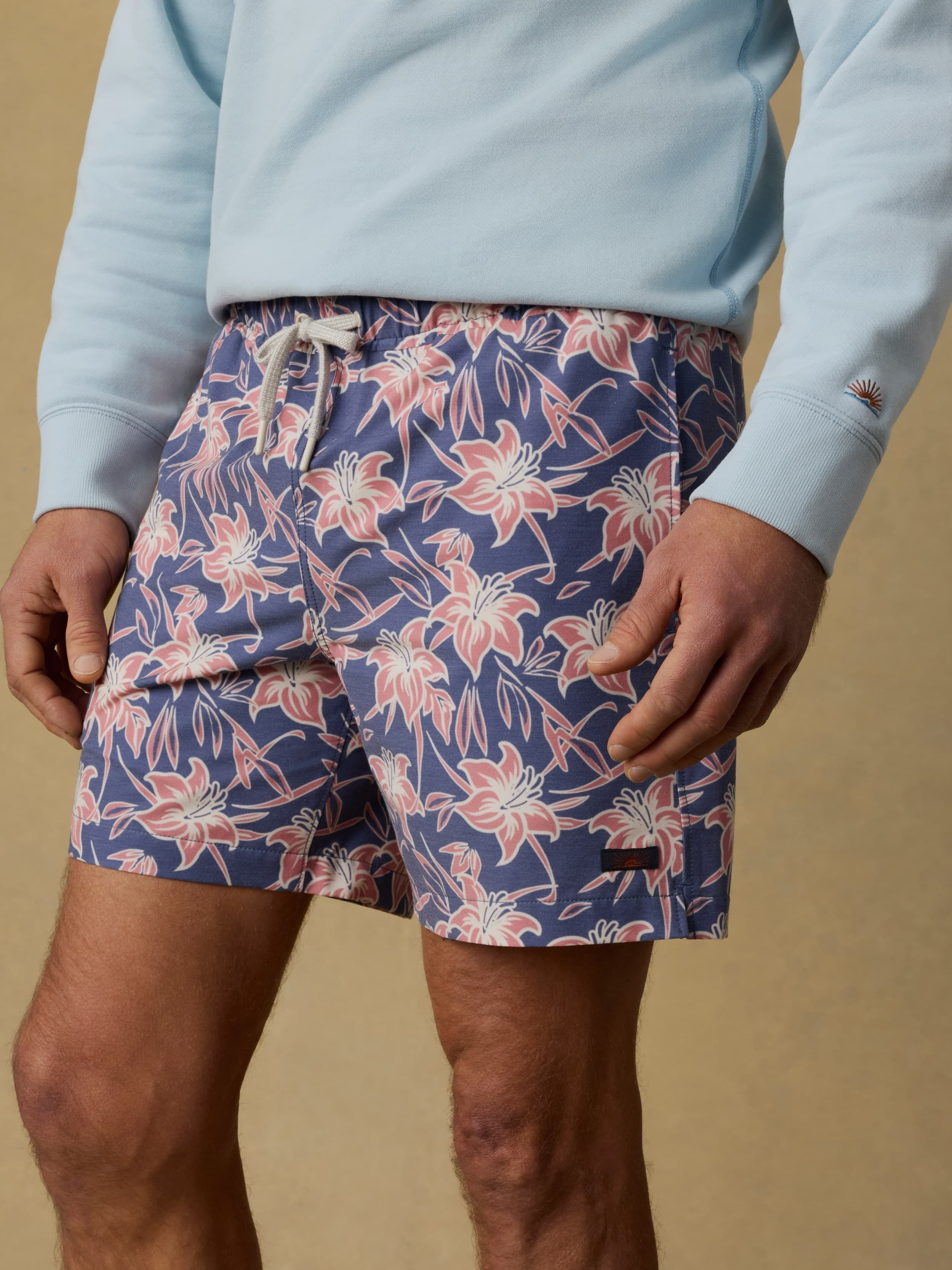 All DayTM Trunk (6") - Navy Red Lotus