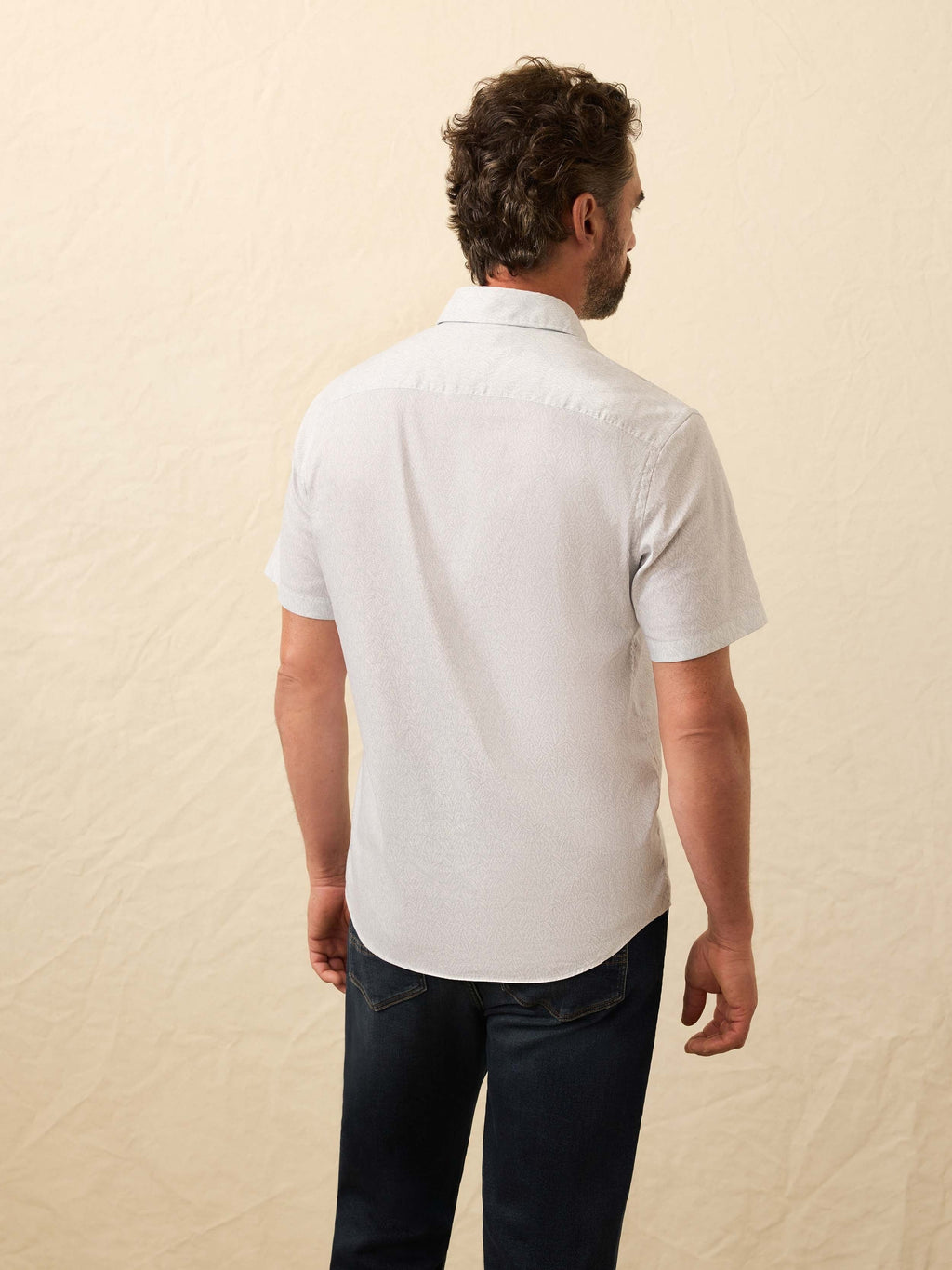 Short-Sleeve MovementTM Monterey Shirt - Ivory Sky Rainforest