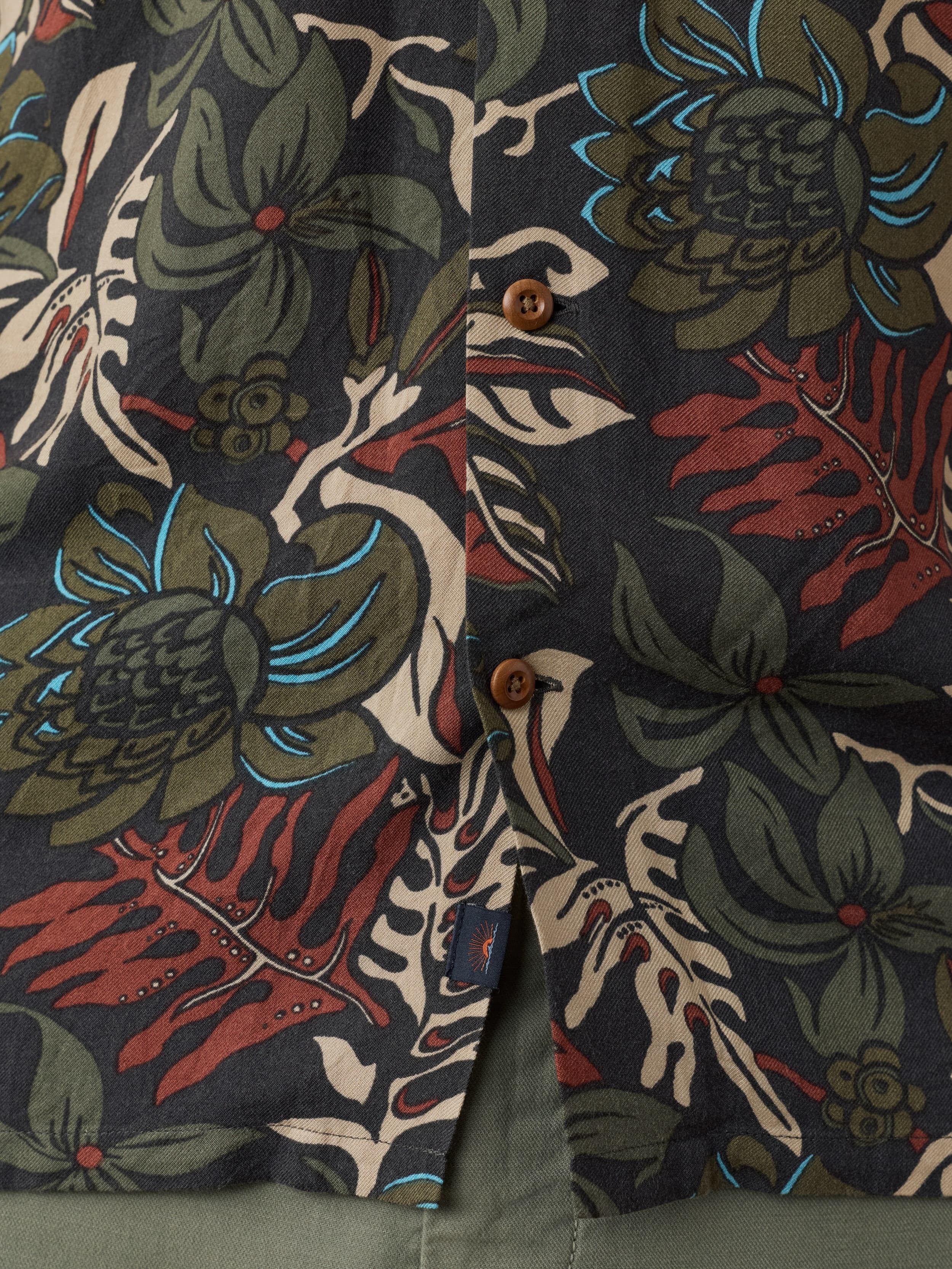 Short-Sleeve Bali Camp Shirt - Rainforest Nights
