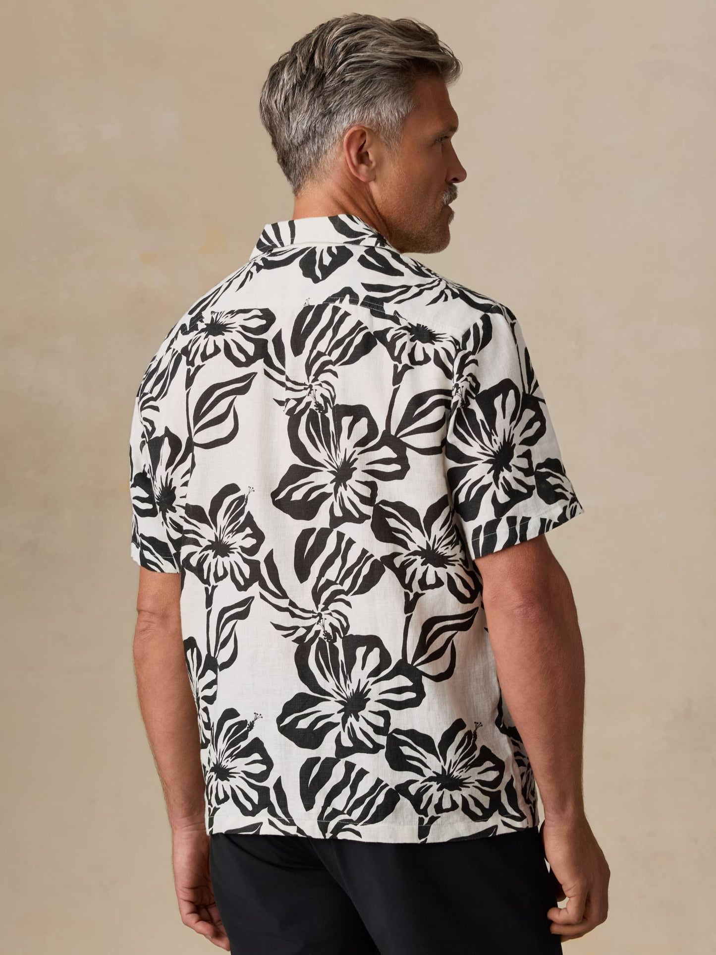 Short-Sleeve Linen Camp Shirt - Midnight Black Floral
