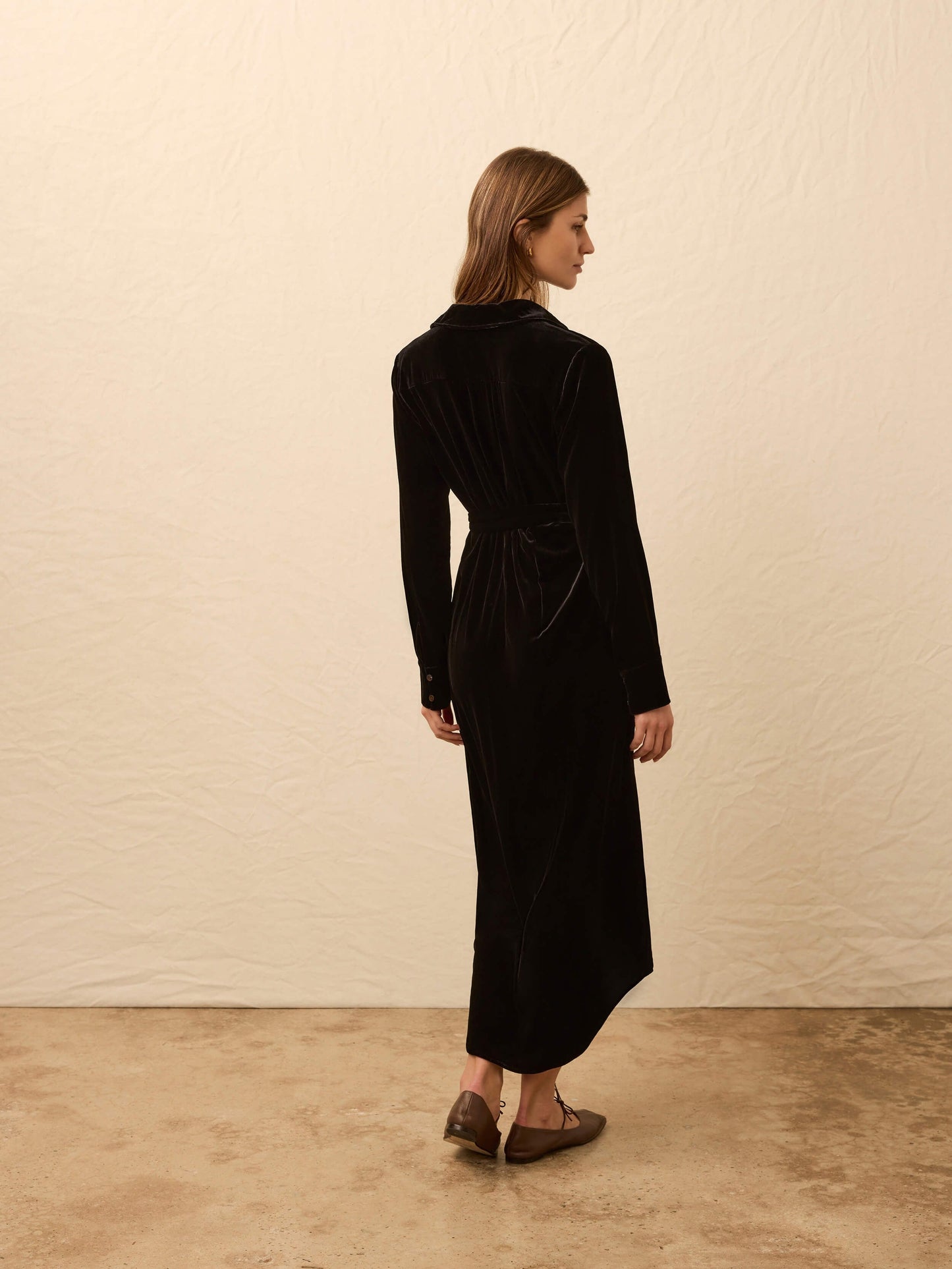 Stretch Silk Velvet Riley Midi Dress - Black