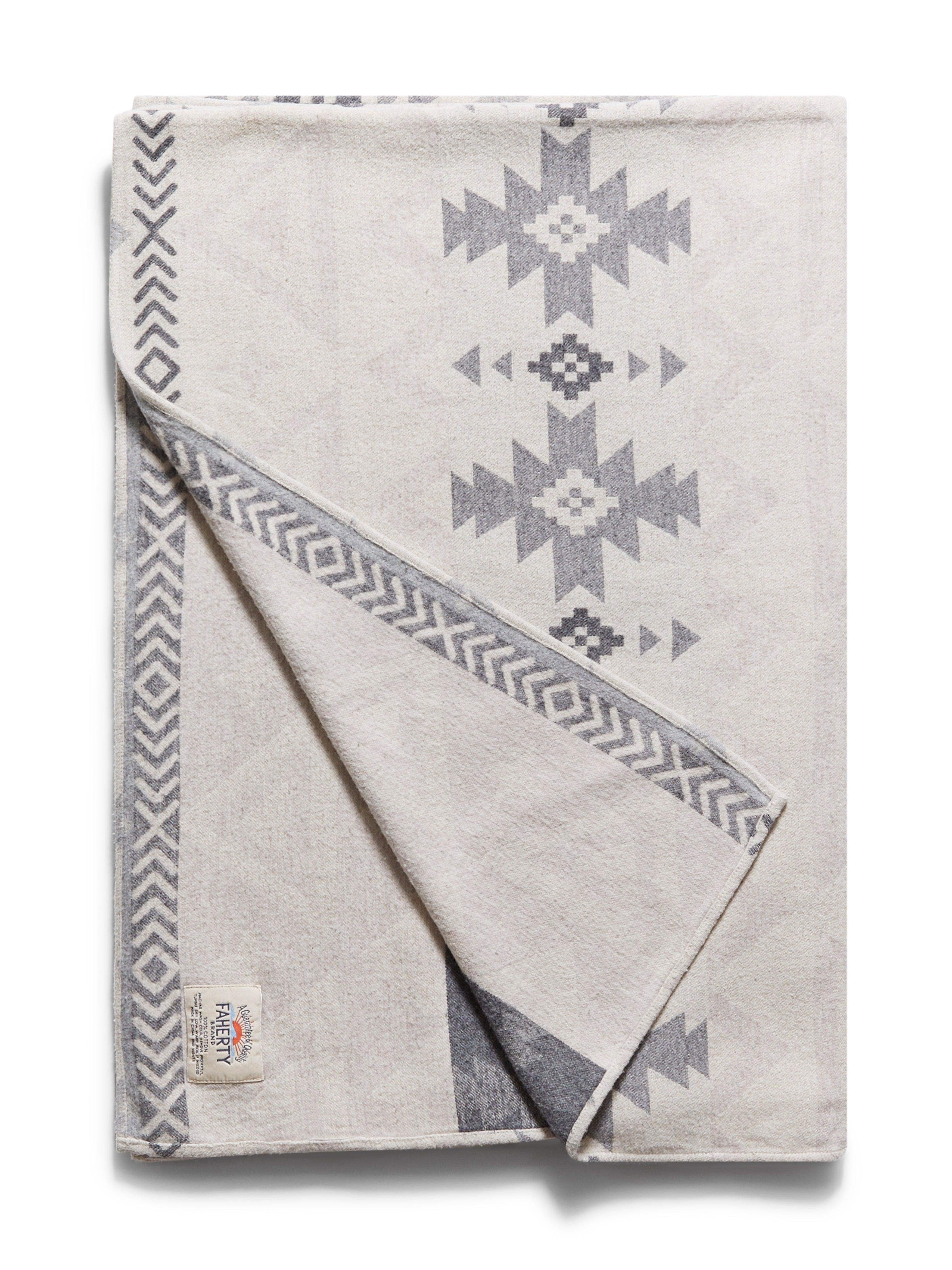Doug Good Feather Adirondack Blanket - Ivory North Star