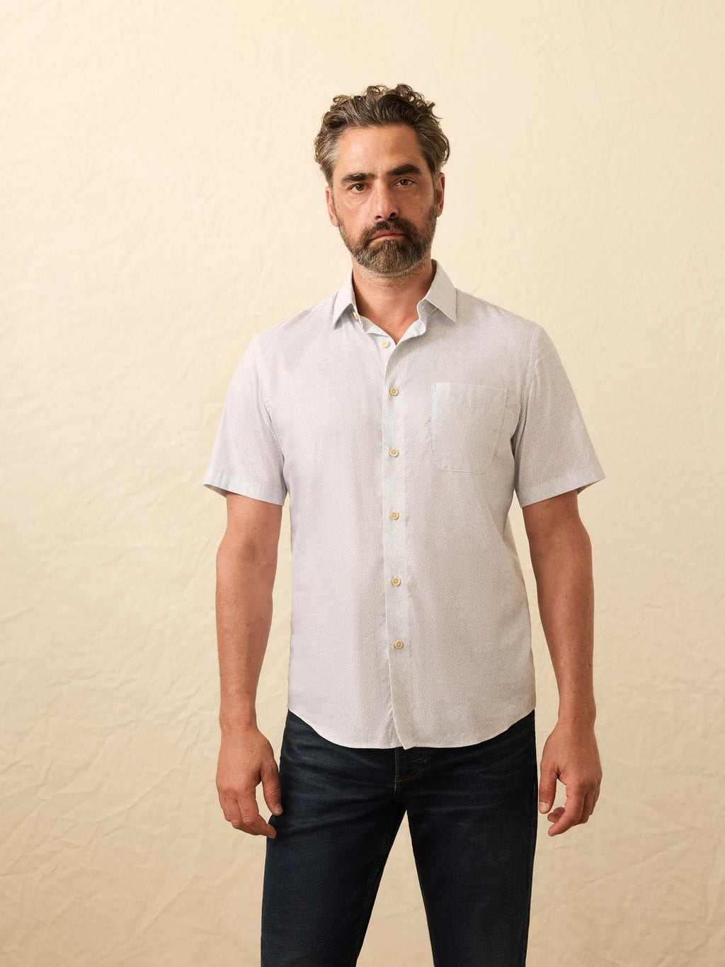 Short-Sleeve MovementTM Monterey Shirt - Ivory Sky Rainforest