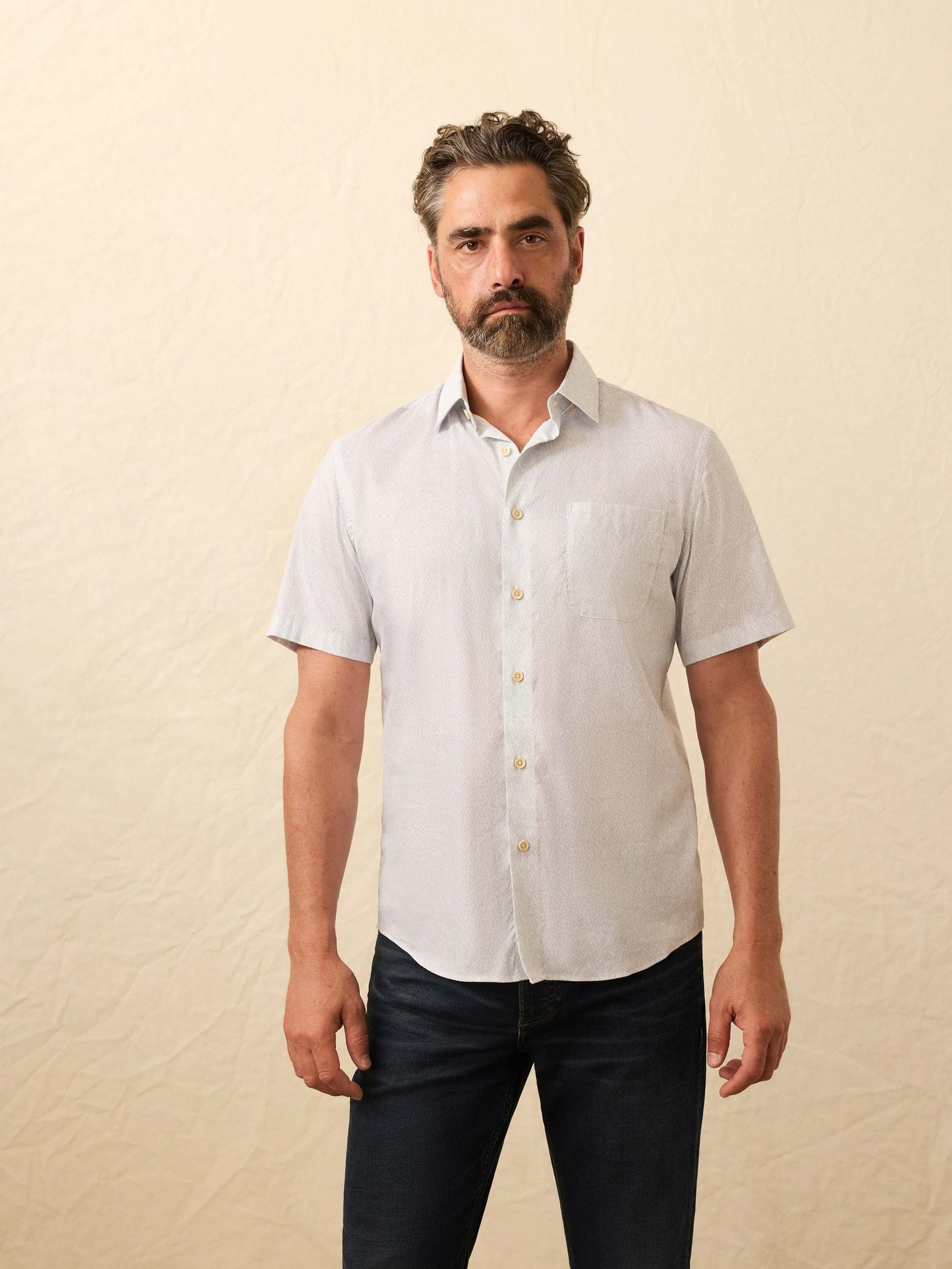 Short-Sleeve MovementTM Monterey Shirt - Ivory Sky Rainforest